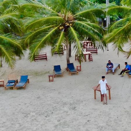 Aqua Marine Beach Hotel Kalkudah  Exteriér fotografie